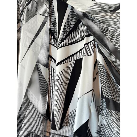 Dressbarn Geometric Abstract High Low Sleeveless Blouse Black White XL - Picture 3 of 10